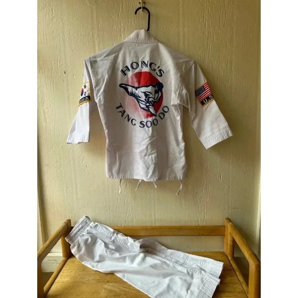 Hong’s Tang Soo Doo Karate boys size medium costume outfit